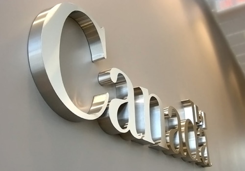 Why Food Shipping Services Should Invest In High-Quality Business Signs In Burnaby, BC
